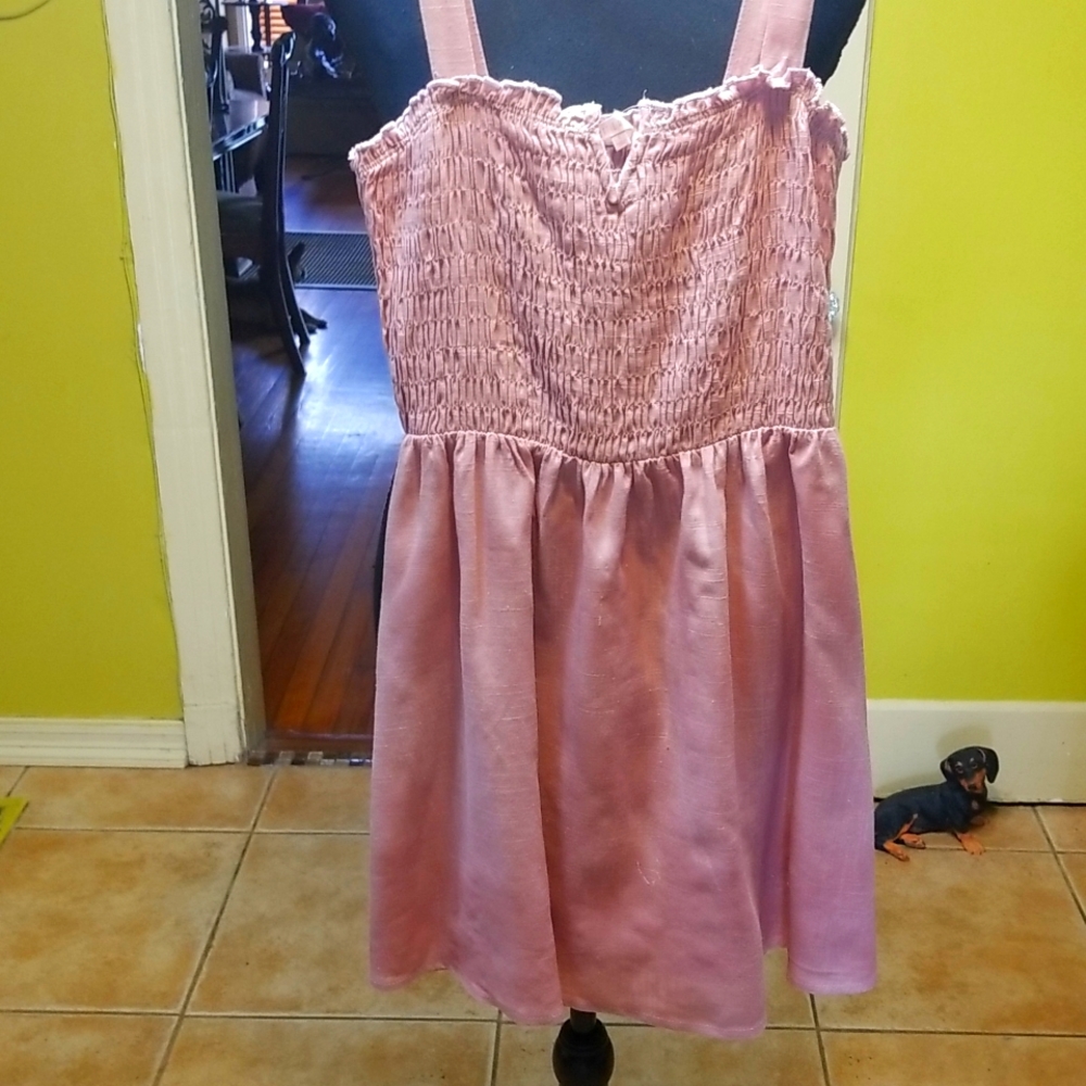 Cutie dress just right for spring and summer  Sz ( S )